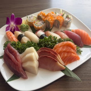 Sushi & Sashimi Combo