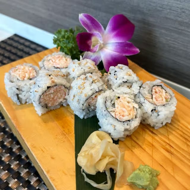 Spicy Krab Roll.